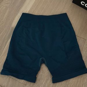 ALPHALETE women’s blue biker shorts OZONE SHORT 5.5"